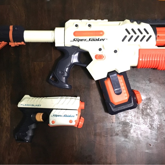 2 Nerf Super Soaker Water Guns - Picture 4 of 4
